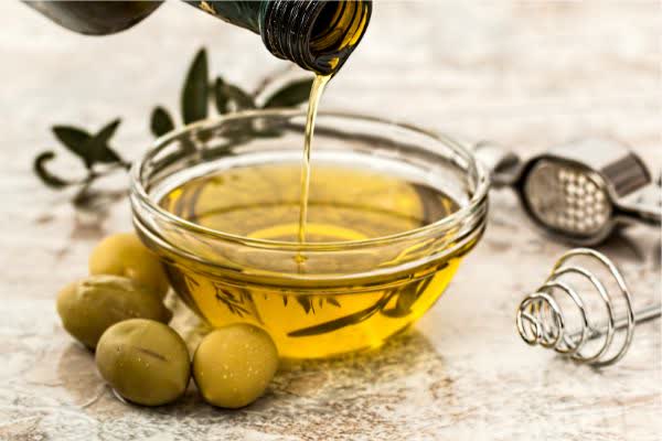 17種抗發炎超級食物│JoiiUp揪健康-特級初榨橄欖油